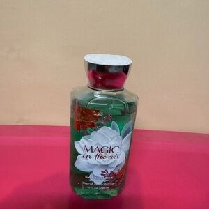Bath & Body Works Magic in the Air Shower Gel - Green 10oz New